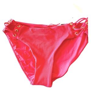 Becca " Modern Edge" Bikini Bottom NWT Sz L